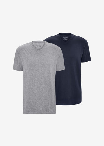 V NECK T-SHIRT